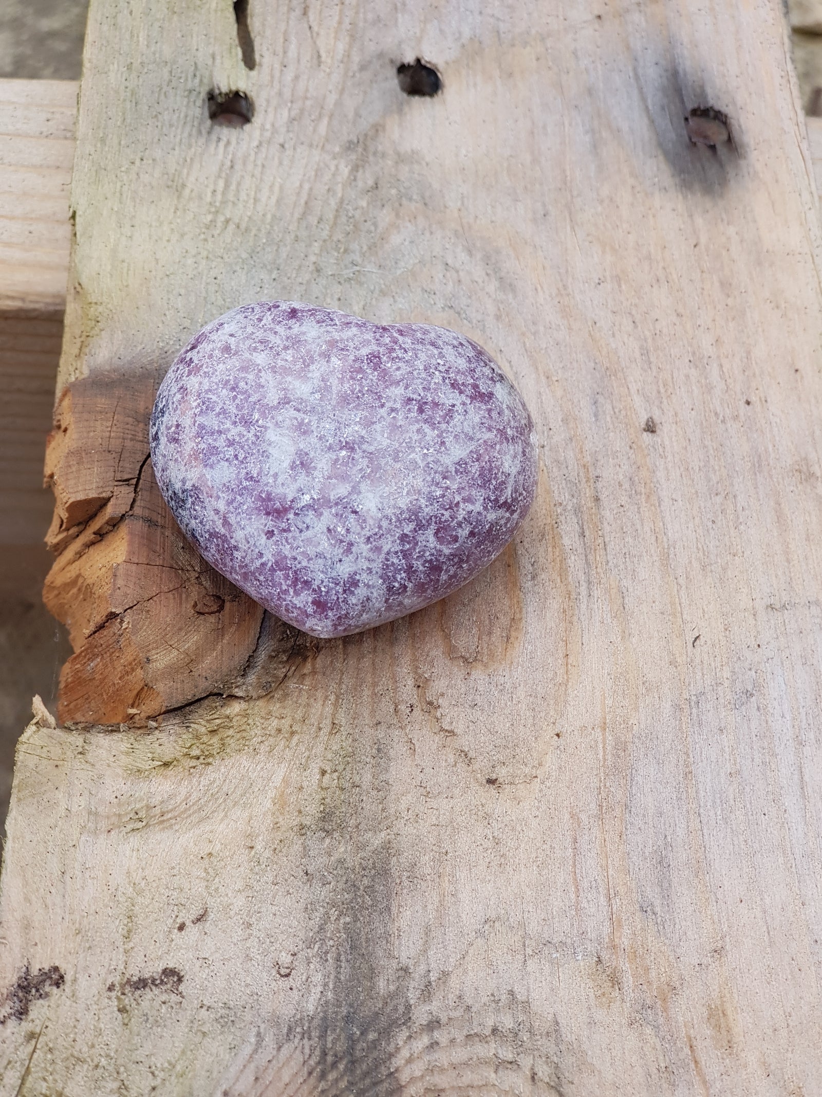 Lepidolite - The Science of Magic 