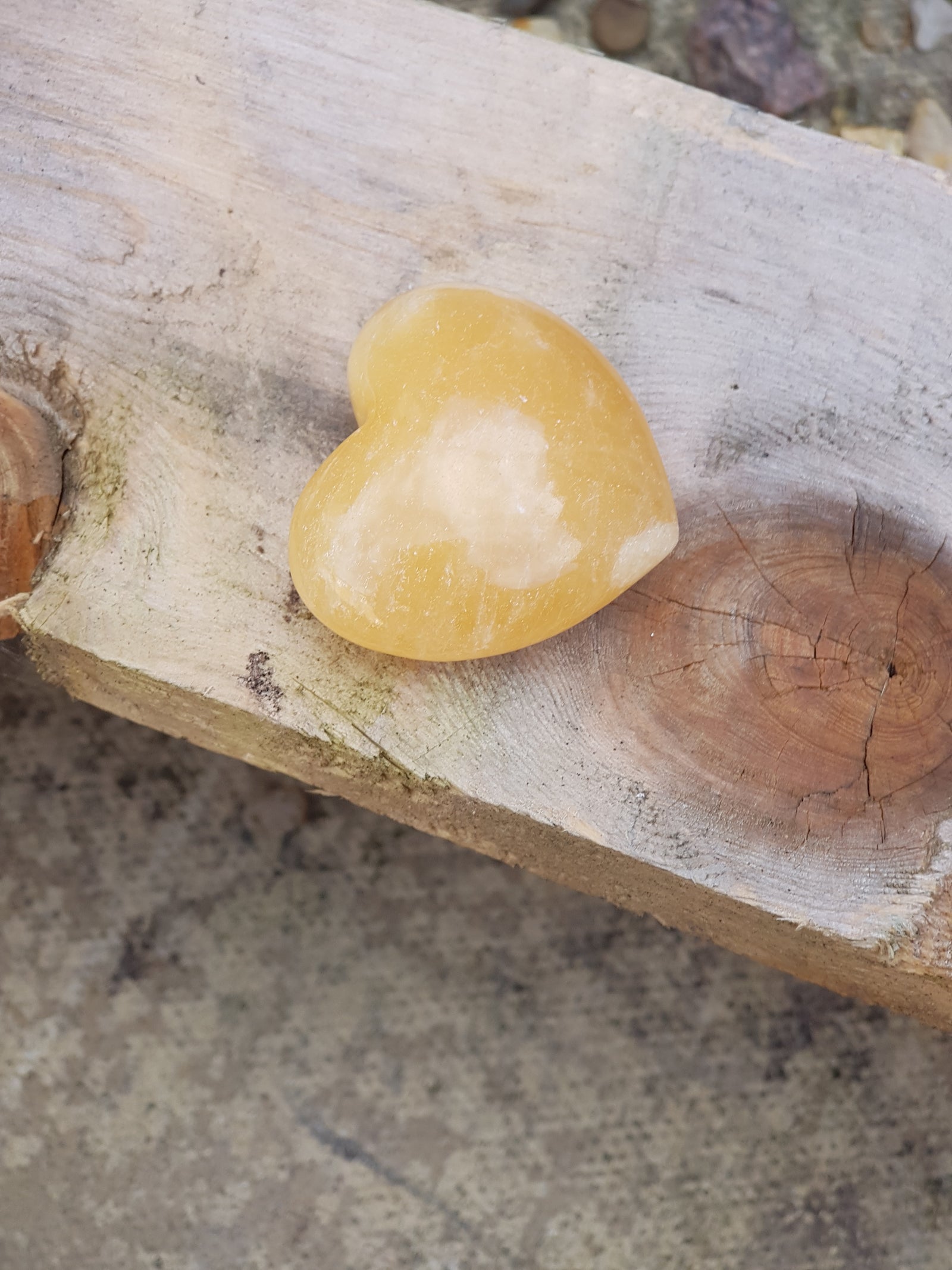 Orange calcite - The Science of Magic 