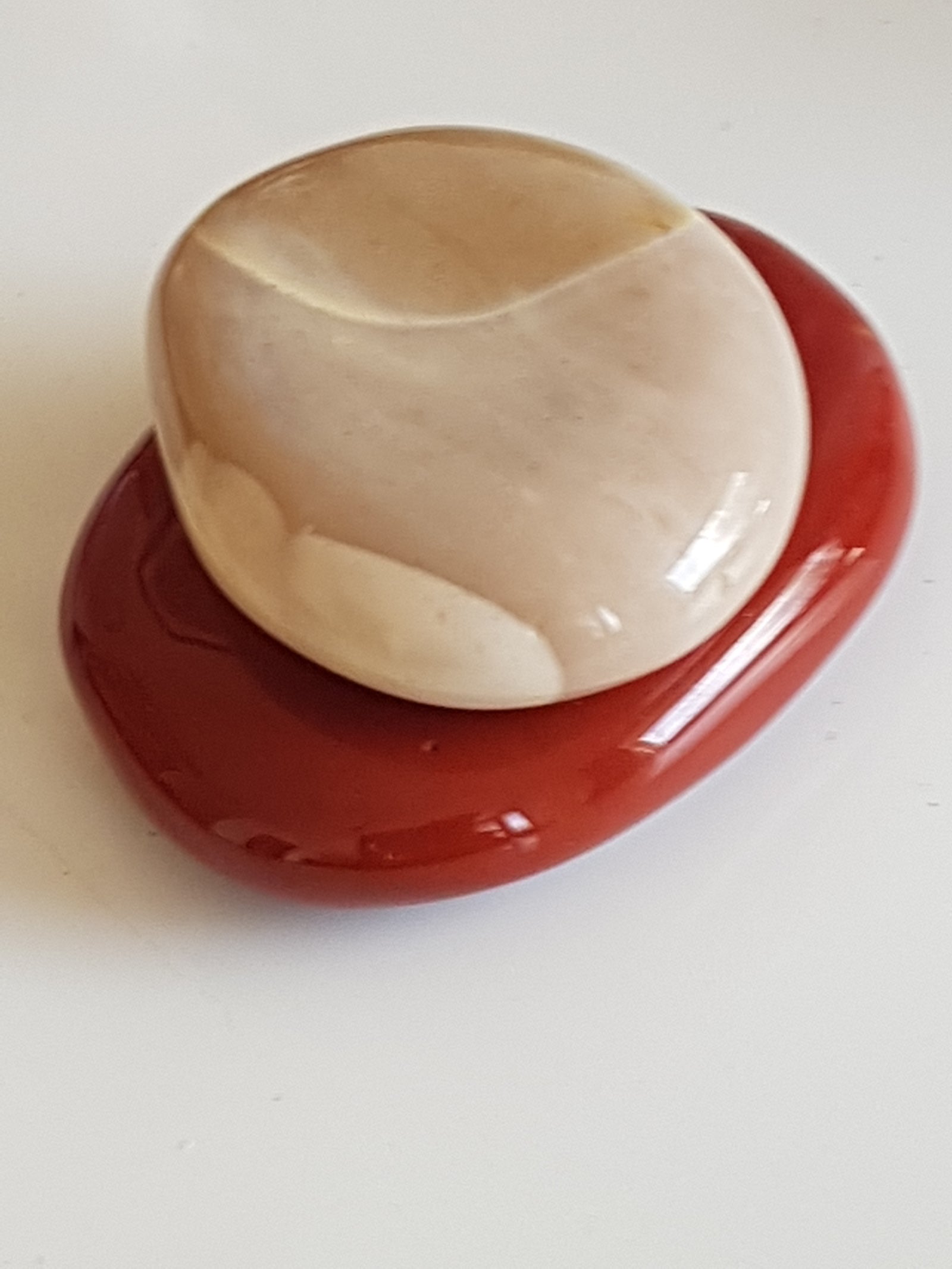 Mookaite palmstone - The Science of Magic 