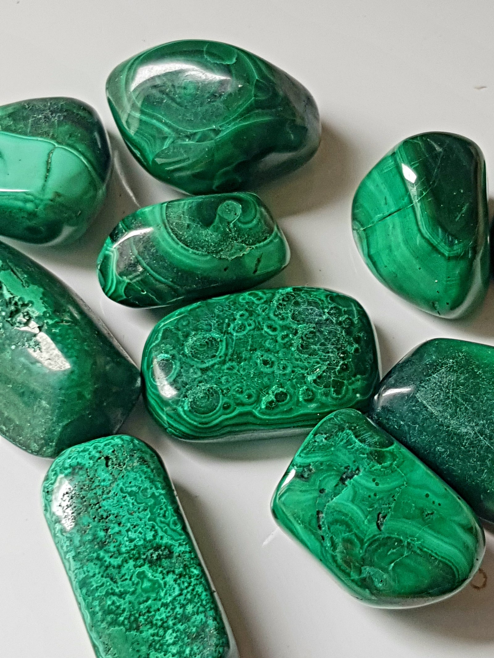 Malachite tumble stone - The Science of Magic 