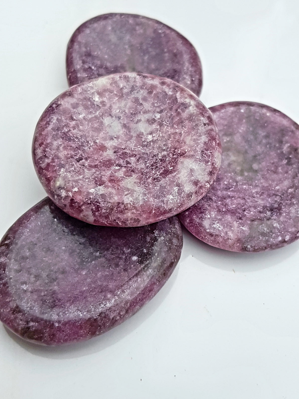 Lepidolite worry stone - The Science of Magic 