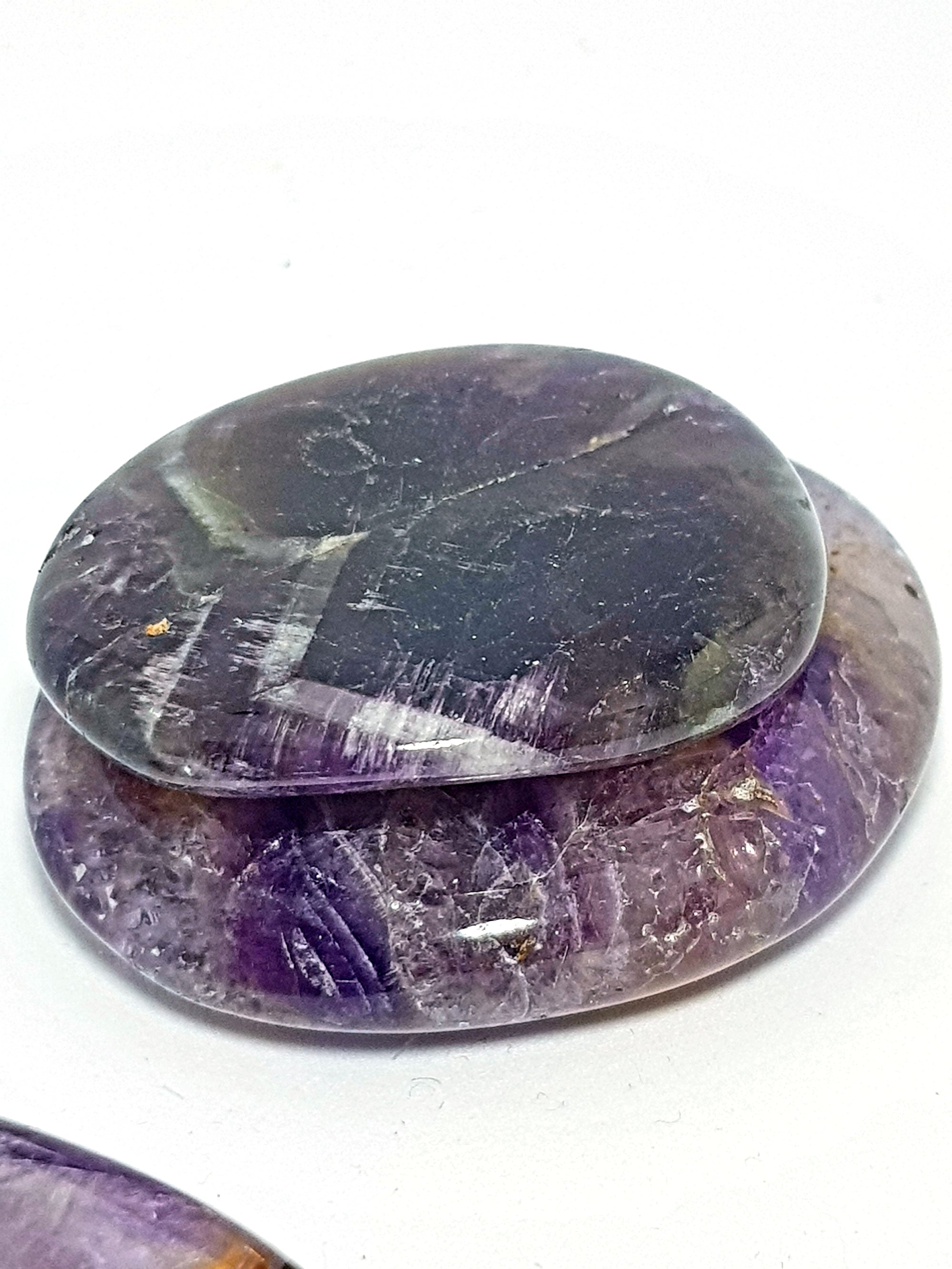 Amethyst palmstone - The Science of Magic 