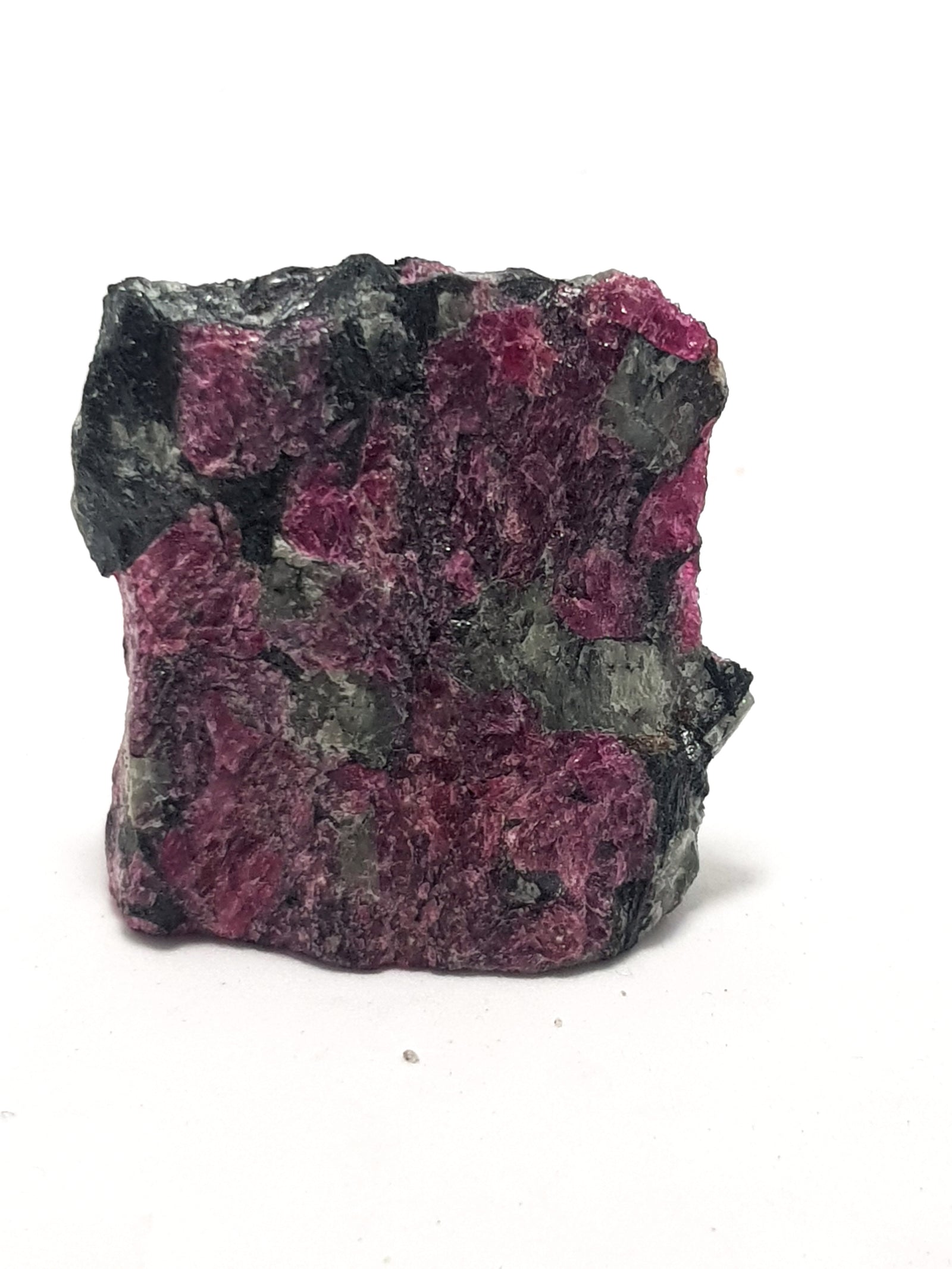 raw eudialyte in the matrix